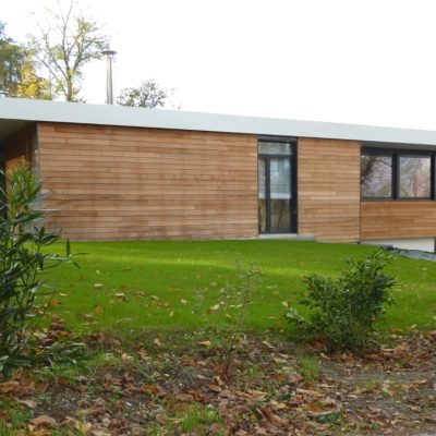 Maison Bo - structure bois et métal sur terrain pentu